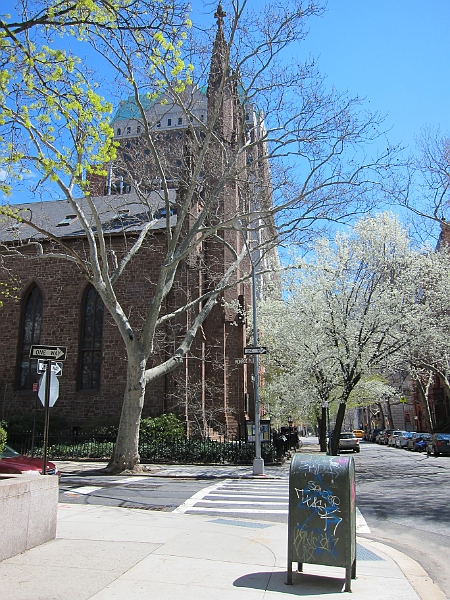 Brooklyn Heights Spring 2011 - 17-04-2011 12-37-32.jpg